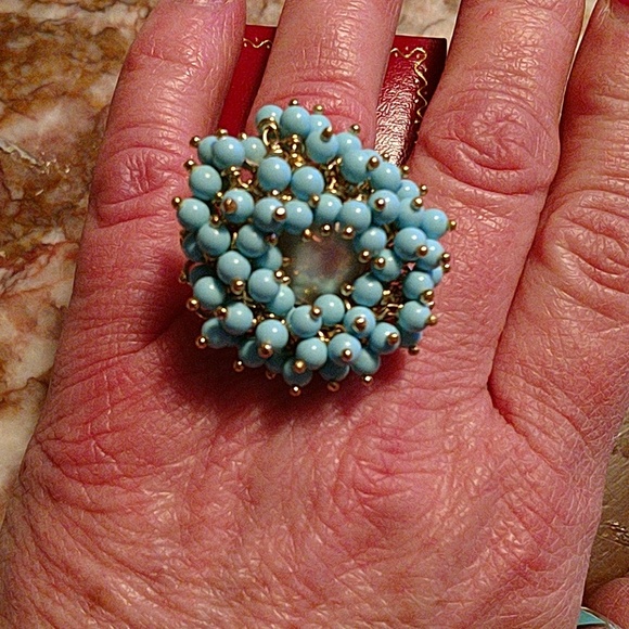 Beautiful fun ring - Picture 4 of 4